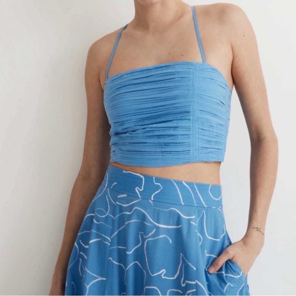 Madewell Blue Strappy poplin crop tube top fits like small to medium.